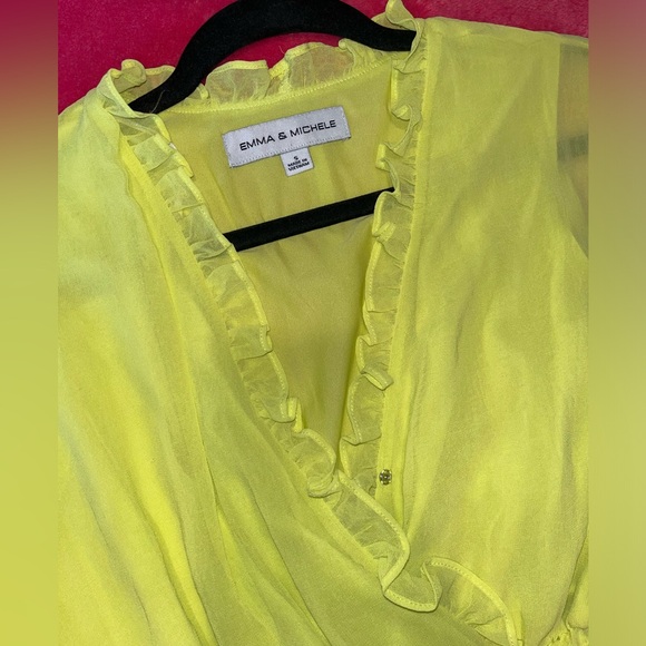 Lime green dress so pretty and flowy - Picture 4 of 5